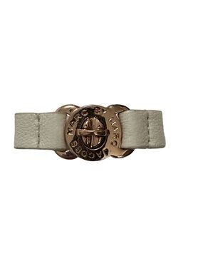Marc Jacobs Cream White Leather Rose Gold Tined Logo Clasp Turnlock Bracelet